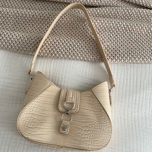 never used urban outfitters bag!